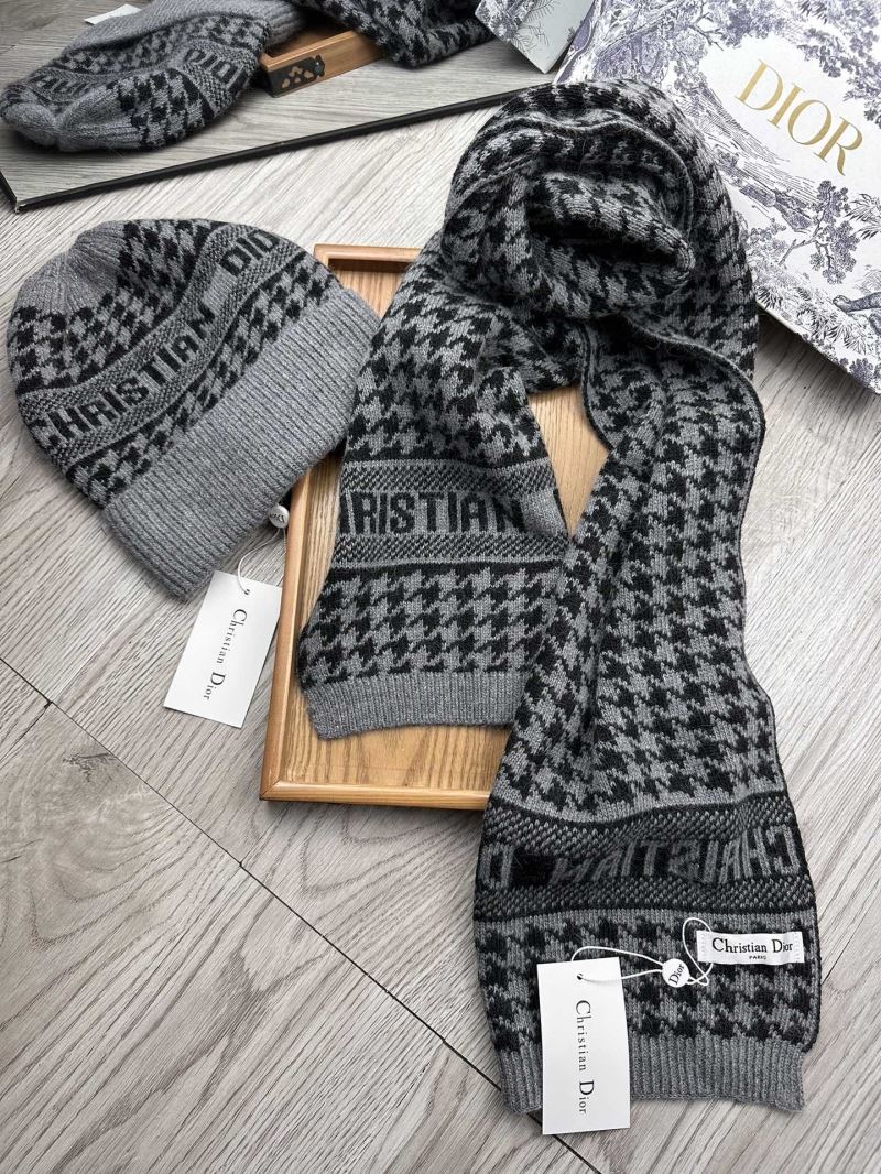 Christian Dior Caps Scarfs